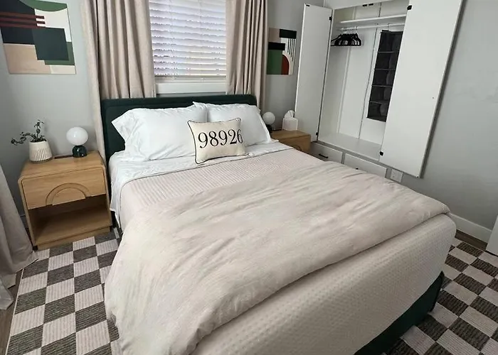 Radio Hill Retreat W/ Hot Tub Near Cwu & Dt